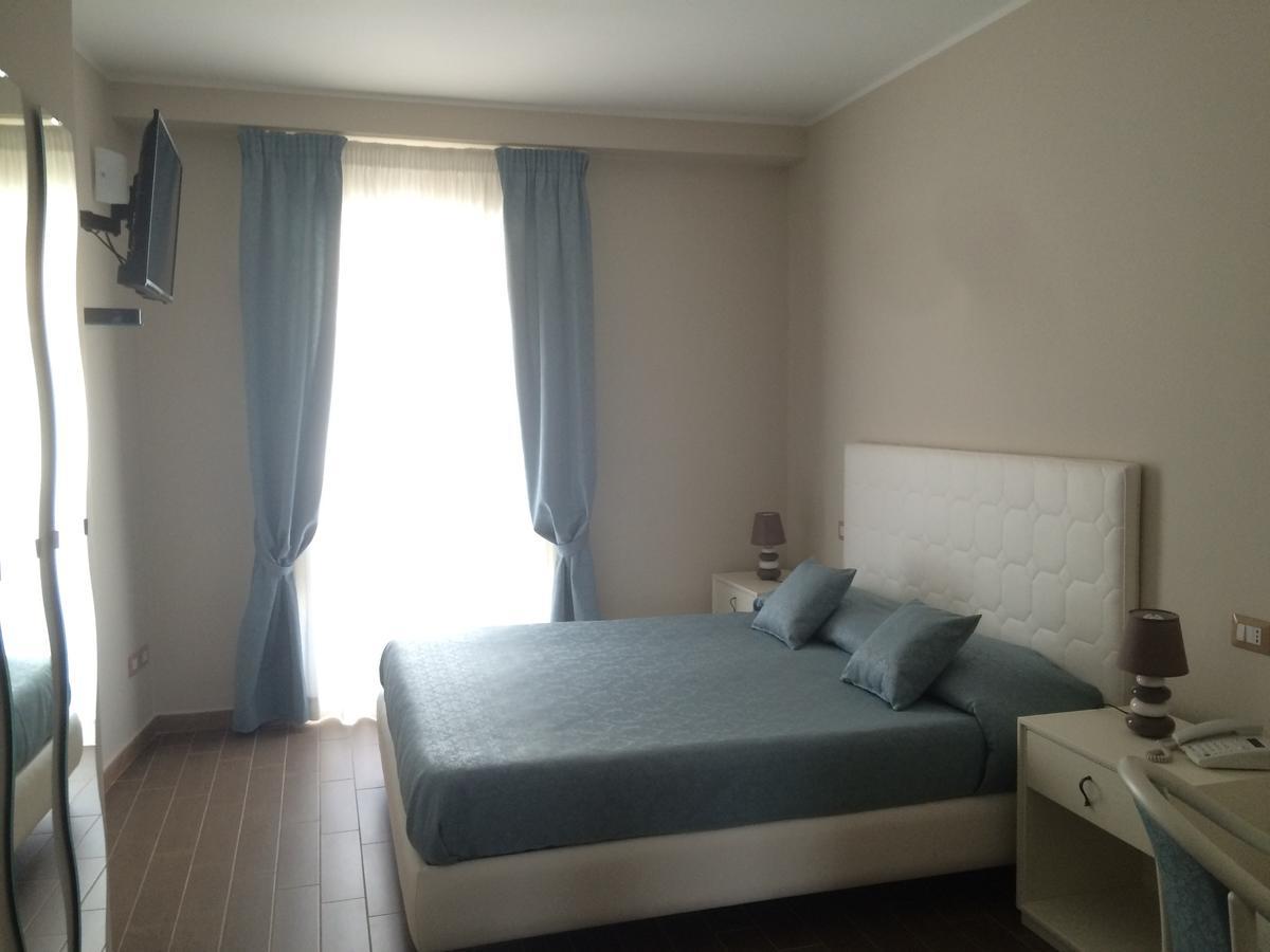 Hotel Sant'Anna Floresta Kültér fotó