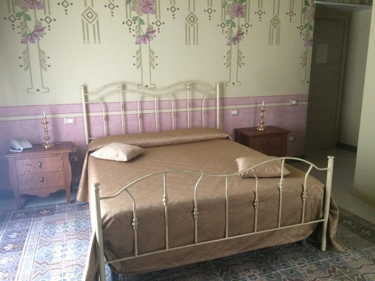 Hotel Sant'Anna Floresta Kültér fotó